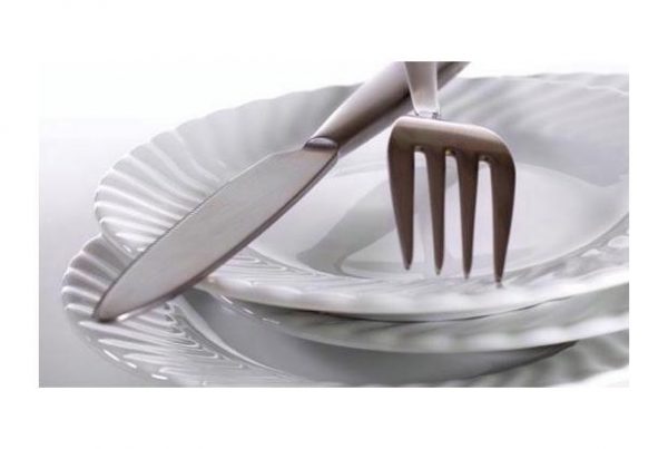 Bord - vork - mes en servet (wij doen de afwas)